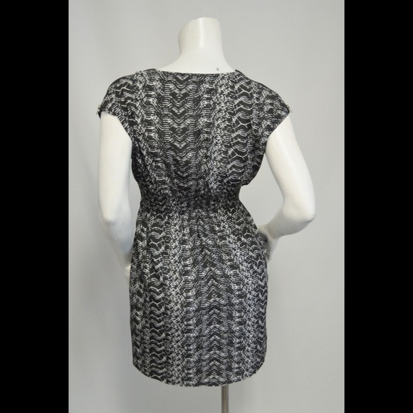 GUESS Dress Black White Print with Pockets - Picture 6 of 7